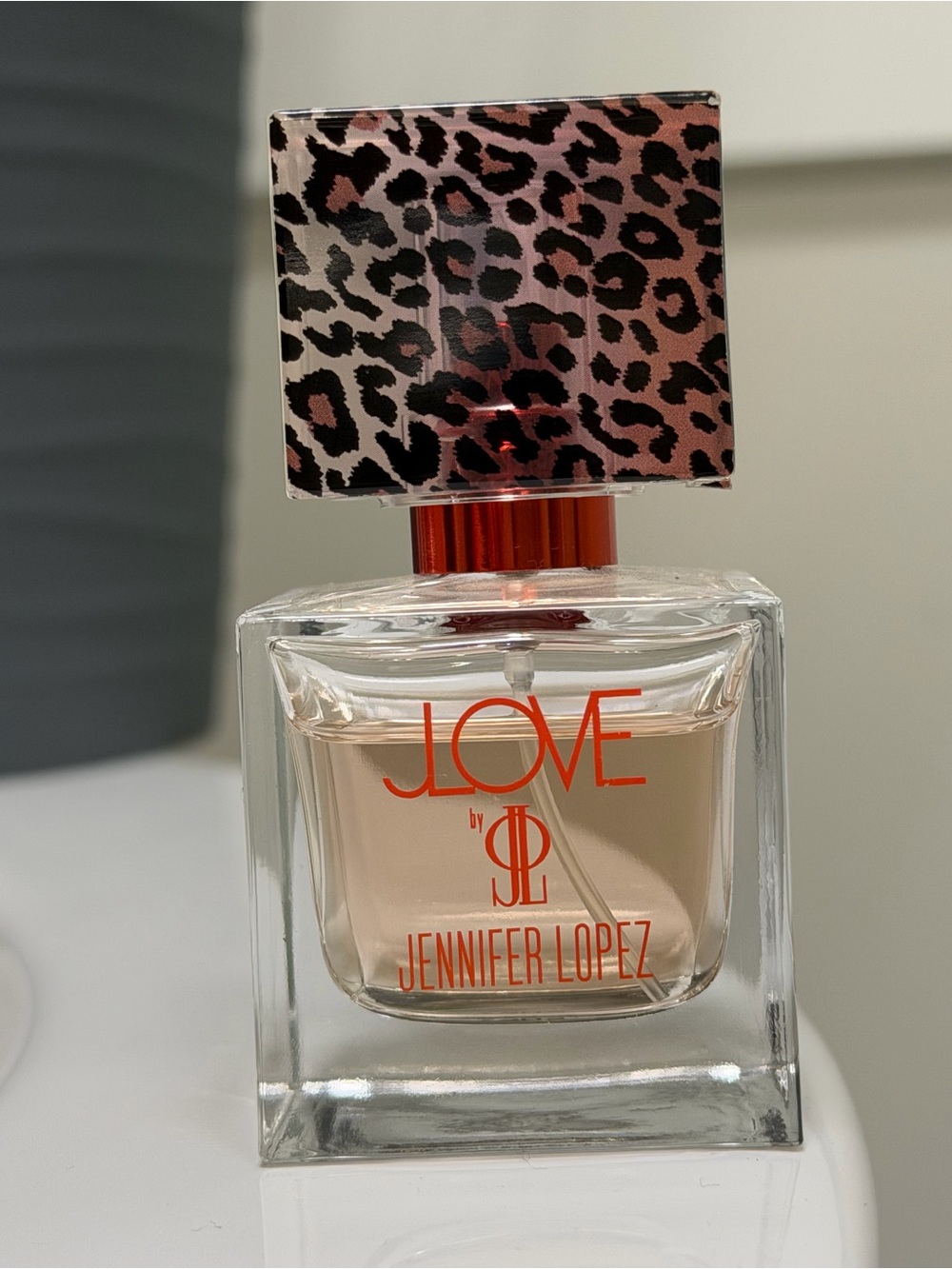 Jennifer Lopez JLOVE Eau de Parfum - Pink Leopard Cap, Coral Logo